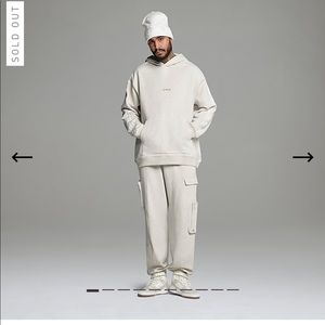 NWT Adidas x ivy park cargo hoodies cream unisex M